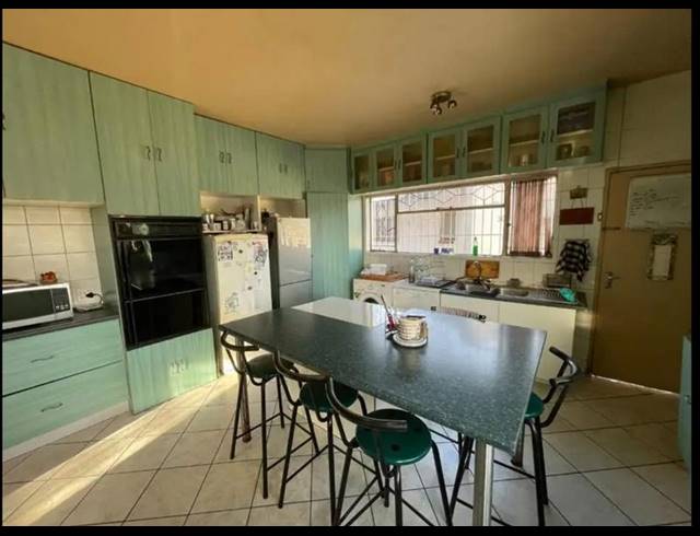 4 BEDROOM HOUSE FOR SALE IN GLENANDA